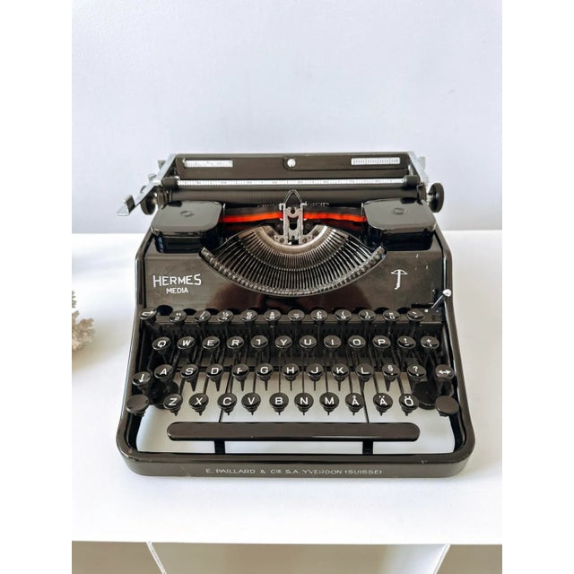 Vintage Hermes Media Black Typewriter from Paillard, 1940s For Sale - Image 11 of 16