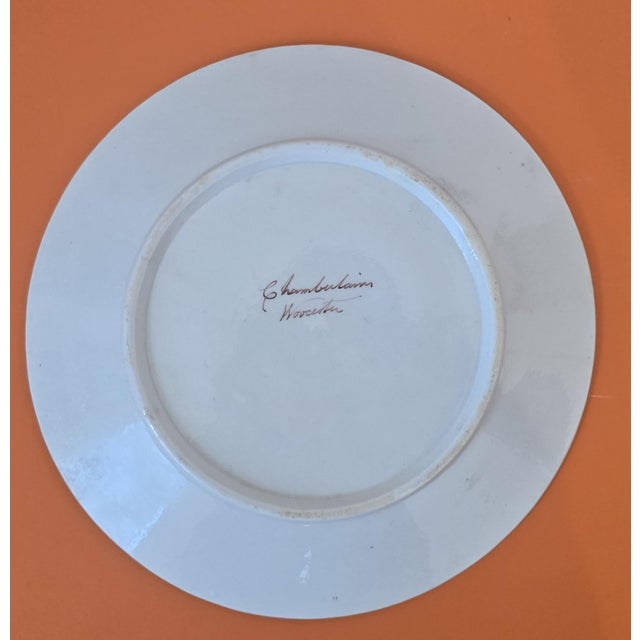 Early 19th Century Set of Seven Chamberlain Worcester Gilt Porcelain Plates With Rooster Motif For Sale - Image 4 of 16