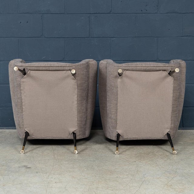 Textile 20th Century Italian Armchairs Attibuted to Gigi Radice for Minotti, 1960s, Set of 2 For Sale - Image 7 of 18