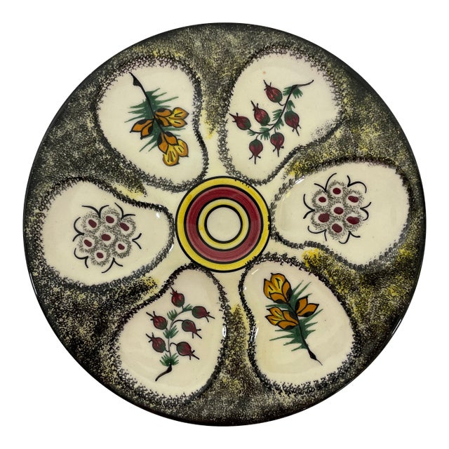 Vintage 1960s French Henriot Quimper Oyster Plate For Sale