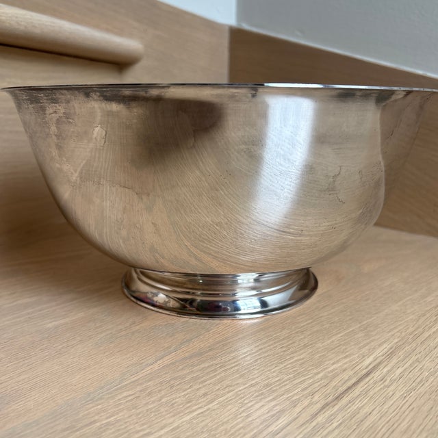 1970s Paul Revere Silverplate 10" Bowl by Oneida For Sale In Chicago - Image 6 of 10