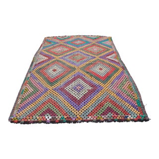 Vintage Turkish Kilim Rug-5’2’x7’7" For Sale