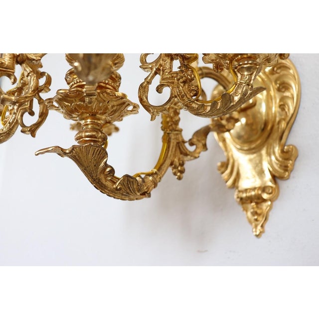 Sconces in Gilded Bronze with Five Bulbs Each, Set of 2 For Sale - Image 6 of 17