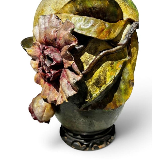 1880s French Barbotine Majolica Vase in the Form of a Lamp For Sale - Image 4 of 12