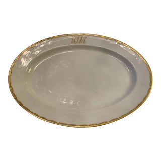 Early 1900s French White Gloss Glaze Limoges Porcelain Serving Platter Gold Leaf Edges For Sale