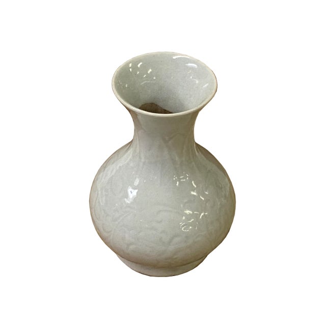 Chinese Ceramic Light White Pale Celadon Glaze Underlay Flower Vase For Sale - Image 4 of 7
