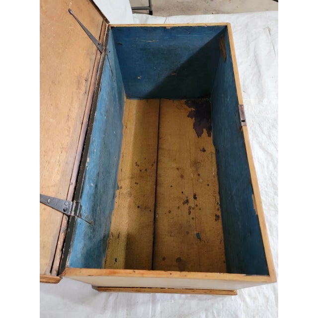 Antique Georgian Pine Blanket Trunk /Box With Original Hardware, Circa 1830 From England For Sale - Image 6 of 13