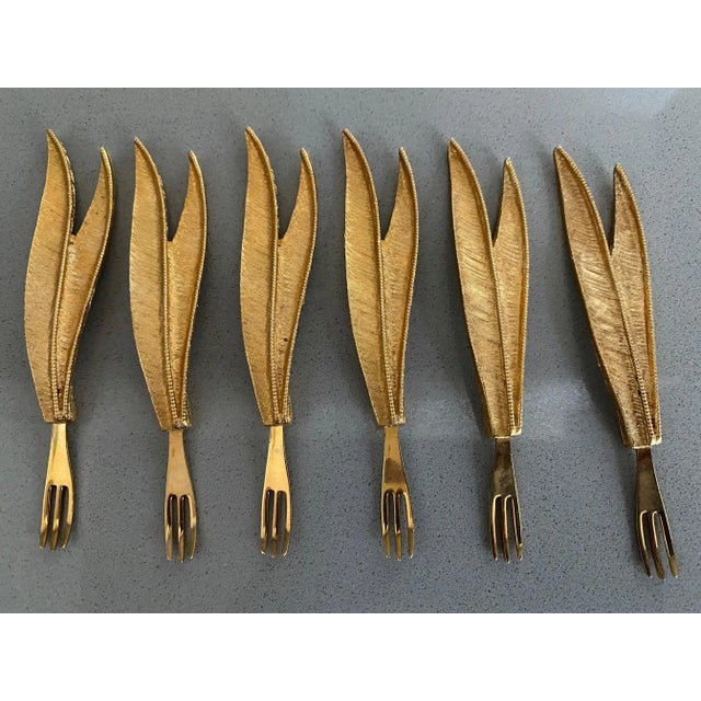 Mid-Century Modern Vintage 24Kt Gold-Plated Cocktail Forks With Leaf Handles- Set of 6 For Sale - Image 3 of 10