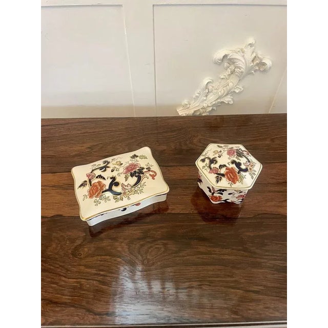 Hand Painted Masons Ironstone Trinket Boxes, 1920s, Set of 2 For Sale - Image 9 of 10