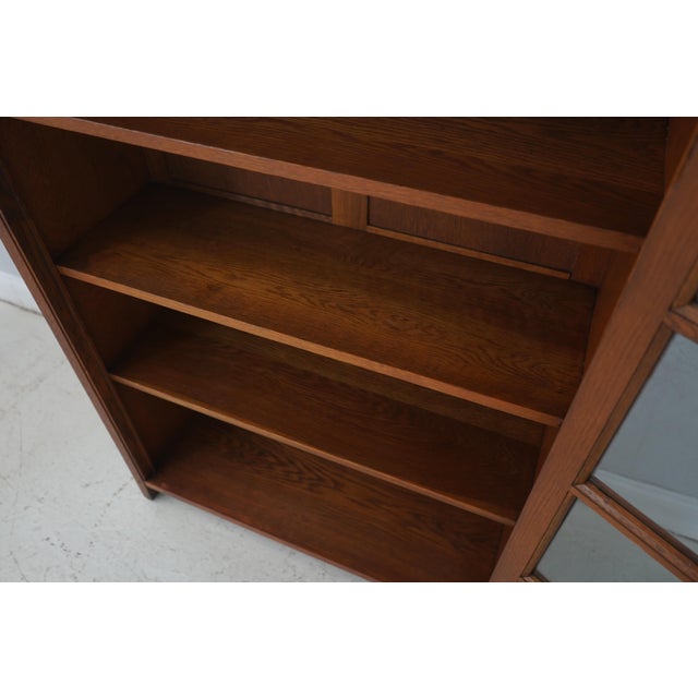 1900 - 1909 Gustav Stickley No.715 Antique Mission Oak Bookcase For Sale - Image 5 of 15