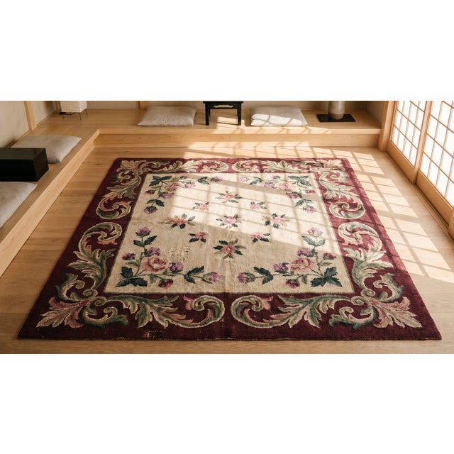 Textile 1930s Ivory Floral Folk Art Antique American Hooked Rug 7'8" X 9'5" Handknotted Wool Carpet For Sale - Image 7 of 9