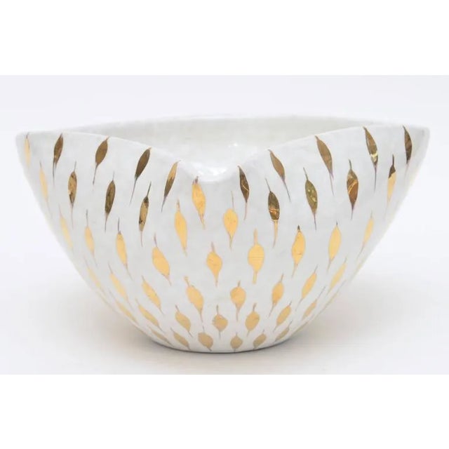 Vintage Italian Aldo Londi for Bitossi Ceramic Bowl With Gold Feather Plume Design, 60's For Sale In Miami - Image 6 of 11
