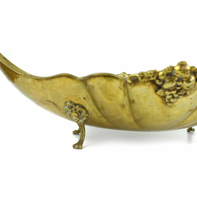 Mid 20th Century Mid 20th Century Scalloped Italian Oval Hand-Hammered Brass Centerpiece Grape Vine Design Bowl With Lion of Venice Mark For Sale - Image 5 of 10