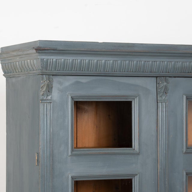 Early 20th Century 20th Century Pair of Blue Painted Pine Bookcases Display Cabinets For Sale - Image 5 of 15