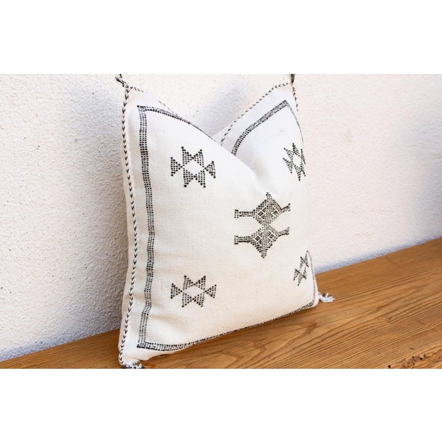 Stacked Stars Cactus Silk Moroccan Pillow For Sale - Image 4 of 7