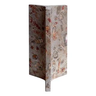 Cariátide Small Series Sculpture in Jurassic Fossil Stone by Nerinea For Sale
