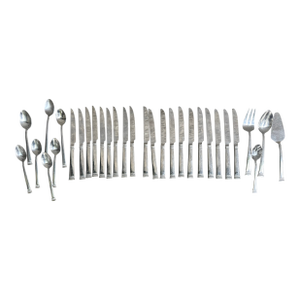 Reed and Barton Winthrop Flatware Set Knives Spoons Service- 31 Pieces