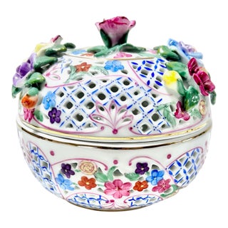 Decorative Pierced Porcelain Rose Jar With Applied Flowers - Floral Lidded Potpourri Bowl - Chinoiserie Style For Sale