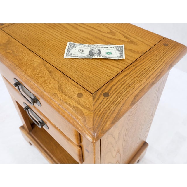 Conant Ball Solid Chestnut 2 Drawers Pegged Joint Honey Amber Finish Night Stands Table MINT For Sale - Image 4 of 12