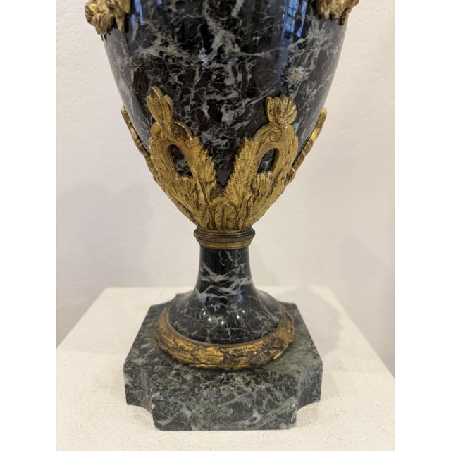 Ornamental Vase in Green Marble and Gilded Bronze, France, 1800s For Sale - Image 17 of 18