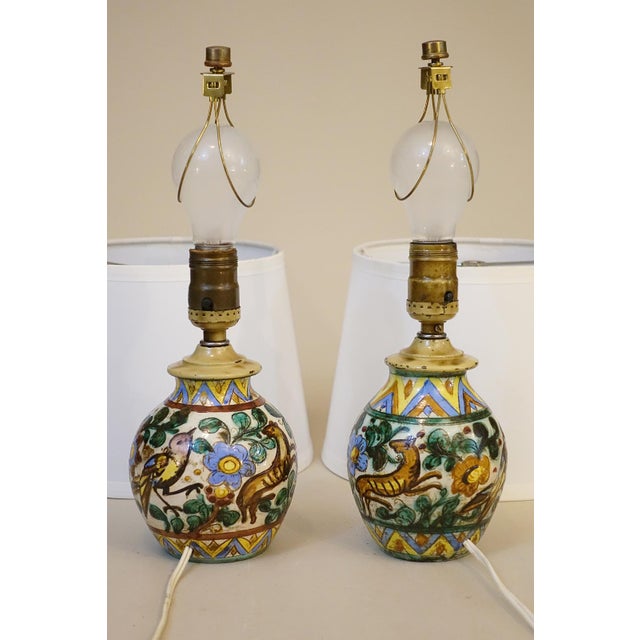 1960s Majolica Italy Hand Painted Bird Ceramic Pottery Boudoir Table Lamps - a Pair For Sale - Image 14 of 15