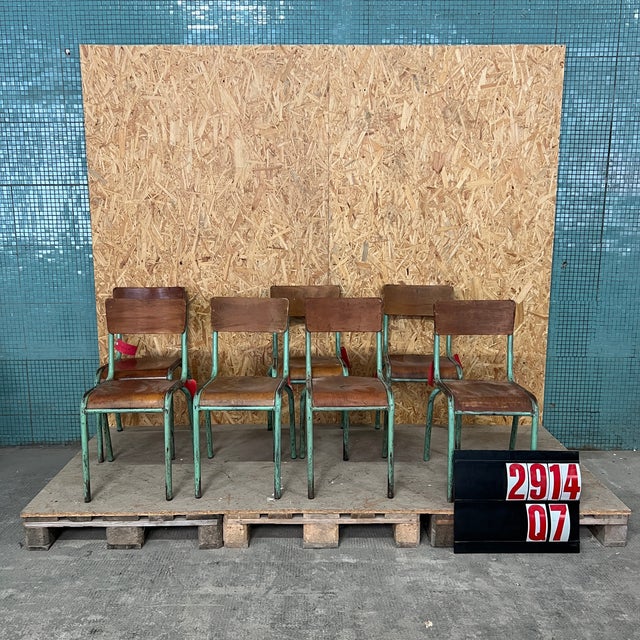 French Mint Green Stacking Dining Chairs from Mullca, 1950s, Set of 7 For Sale - Image 4 of 4