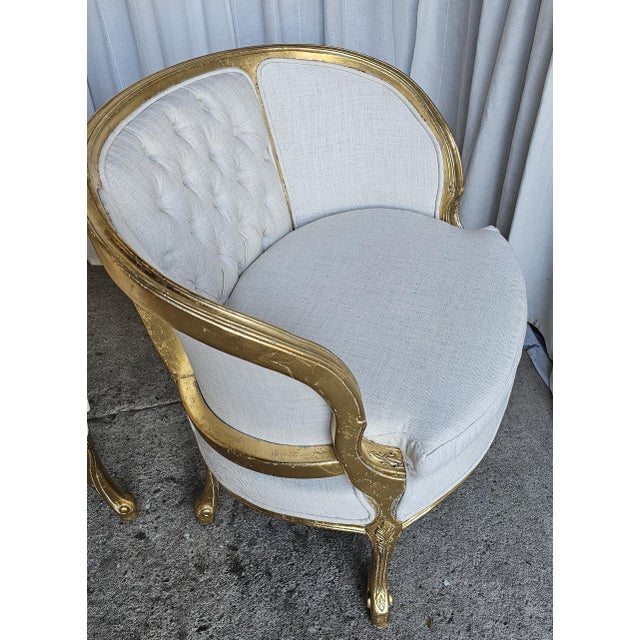 1920s French Gilt Wood Louis XV Style, Fauteuil Marquise Pair of Chairs, Tufted Chairs For Sale - Image 14 of 18
