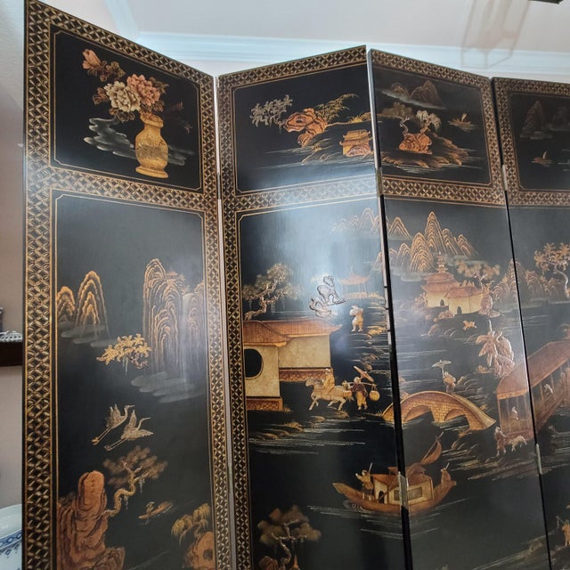 Wood Early 20th Century Chinese Export Coromandel Six-Panel Folding Screen With Gilded and Hand Painted Chinese Daily Life For Sale - Image 7 of 15