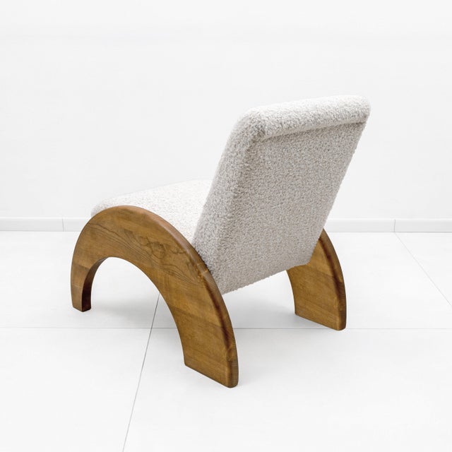 Mid-Century Modern Set of Lounge Chair and Ottoman in Curved Wood and Ivory Bouclé, 1960 For Sale - Image 3 of 10