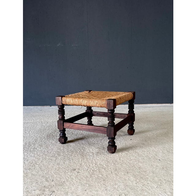 French Country Oak and Rush Ottoman, France, 1940s For Sale - Image 4 of 18