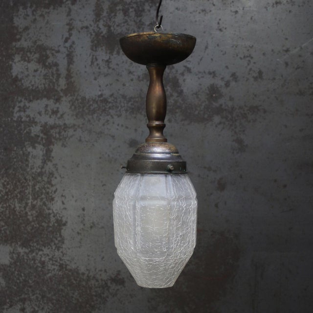 Art deco ceiling lamp. Brass and frosted glass. 2 conductors, no ground. Diameter foot 107 cm / 4.2” E27 / E26 Up to 250V...