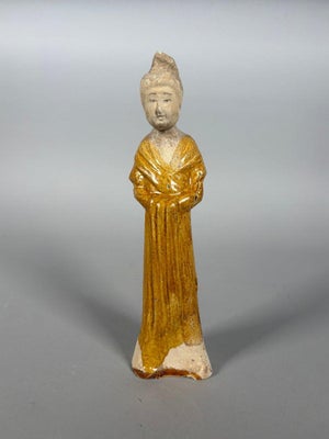 Sculpture of a Mingqi court lady, China, Tang Dynasty (618-907)