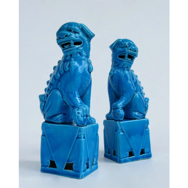 Mid-Century Modern Vintage C1970's-1980's Ceramic Glazed Peacock Cerulean Blue Foo Dogs -A Pair For Sale - Image 3 of 13