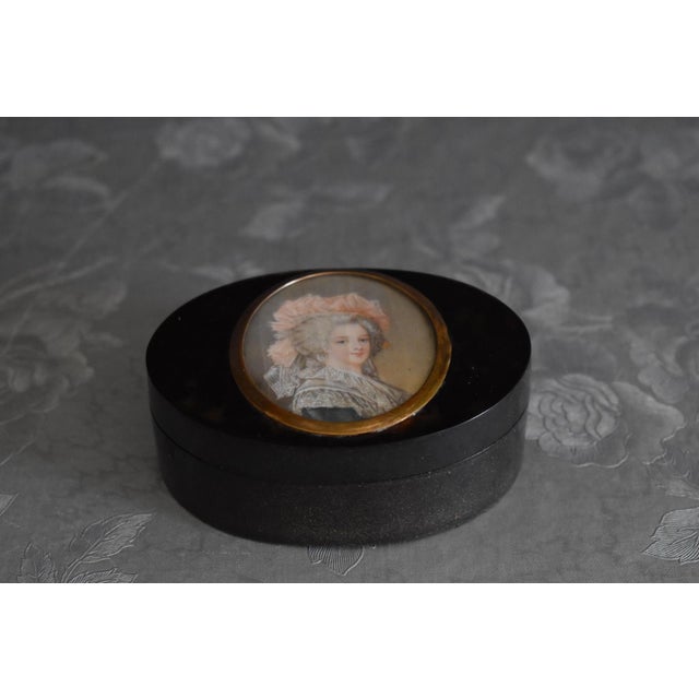 French Antique Tortoiseshell Ivory Box French Hand Painted Portrait Miniature Lady For Sale - Image 3 of 15