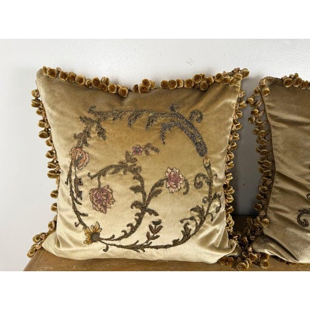 Early 21st Century Pair of Custom Velvet Appliqué Pillows by Melissa Levinsonv For Sale - Image 5 of 10