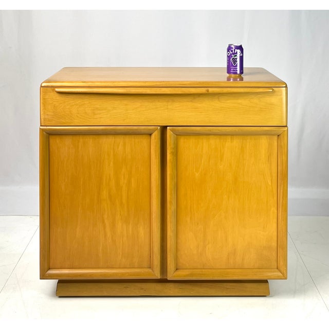 Mid-Century Modern Heywood-Wakefield "Wheat" Solid Birch Credenza / Cabinet (Model M 541, Dated 1957) For Sale - Image 15 of 16