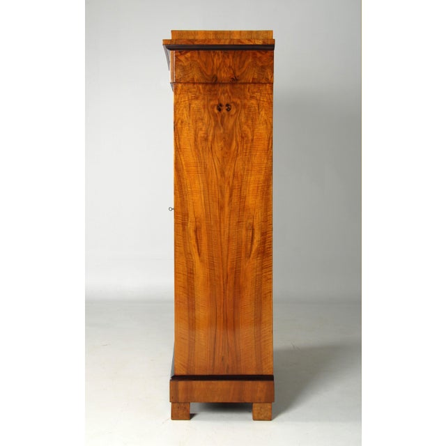 Biedermeier Walnut Wardrobe, 1820s For Sale - Image 4 of 9