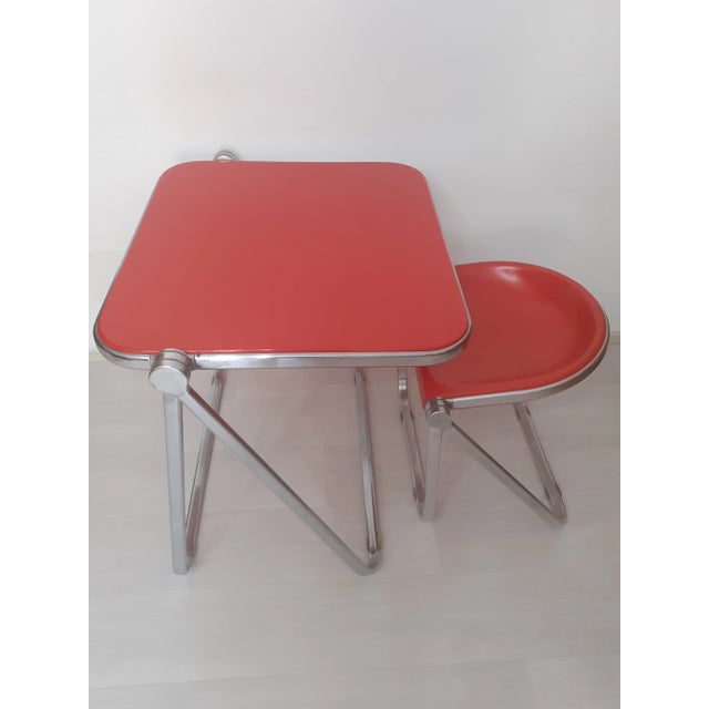 Plato Desk and Pluff Stool by Giancarlo Piretti for Anonima Castelli, 1970s, Set of 2 For Sale - Image 6 of 11