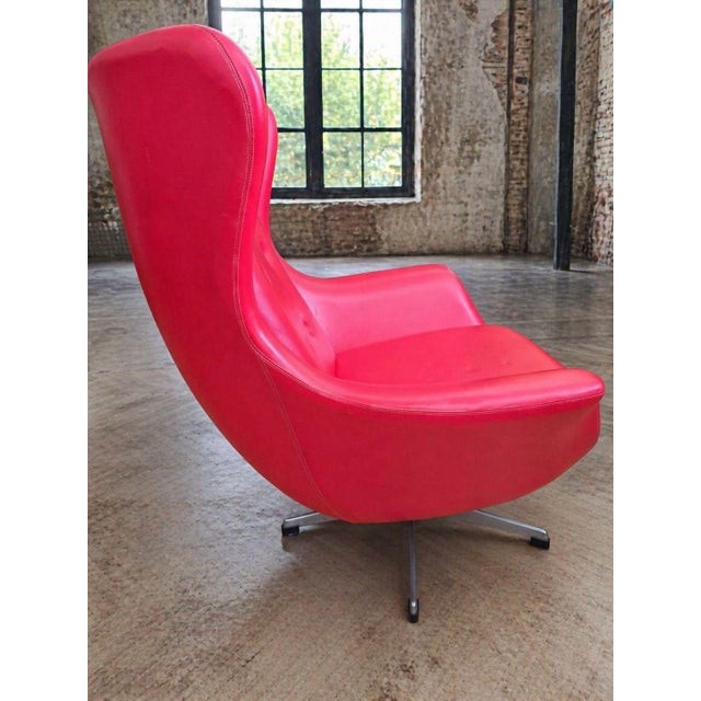 Scandinavian Modern High-Back Swivel Lounge Chairs in Leather & Aluminum from UP Závody Rousínov, Czechoslovakia, 1960s, Set of 2 For Sale - Image 4 of 10