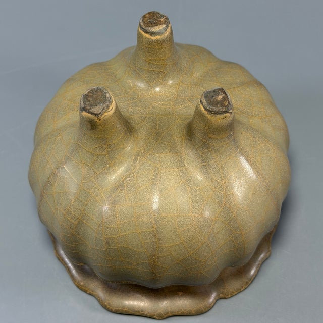 Chinese Celadon Lobed Tripod Vessel, Collectible Crackle‑Glaze Decorative Censer For Sale - Image 9 of 9