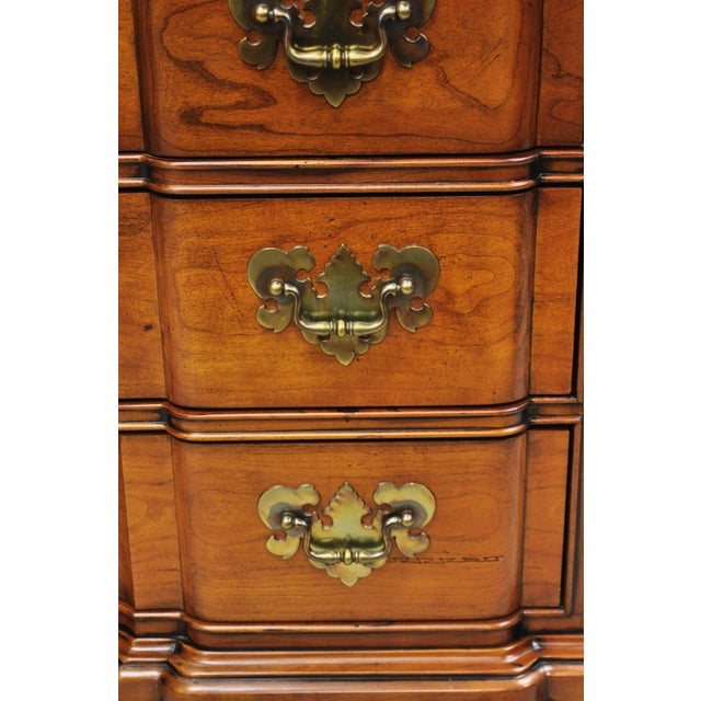 Vintage Georgian Cherry 3 Drawer Block Front Bachelor Chest Dresser by Harden For Sale - Image 16 of 18