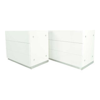 Milo Baughman Nightstands in White Lacquer For Sale