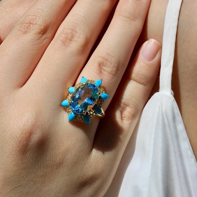 Kai Fine Jewelry Kai Blue Topaz Turquoise Aquamarine Cocktail Ring in 14k Gold Ring, size 6.5 For Sale - Image 4 of 12