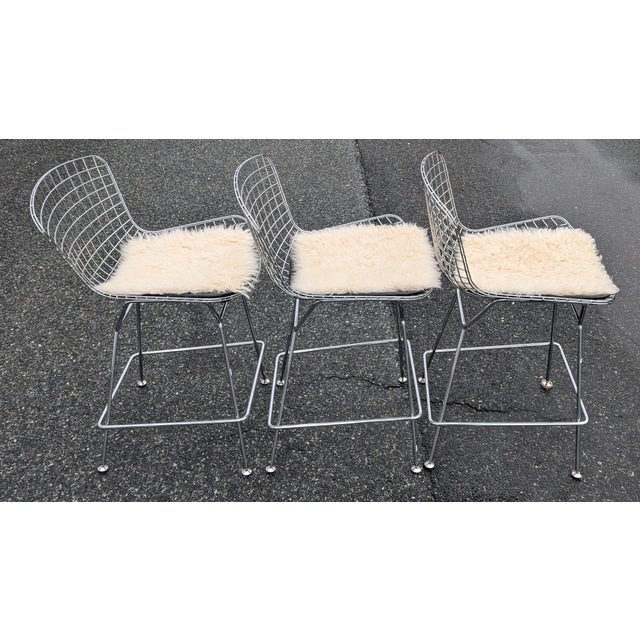 Mid-Century Modern Mid Century Modern Harry Bertoia Style Chrome Wire Metal Bar Stool-Black For Sale - Image 3 of 18