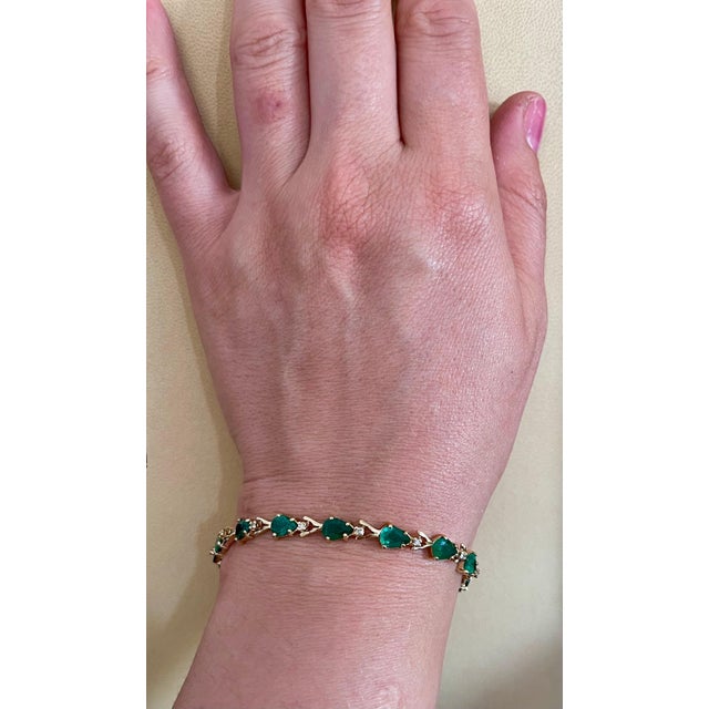 7 Carat Natural Brazil Emerald and Diamond Tennis Bracelet 14 Karat Yellow Gold For Sale - Image 12 of 18
