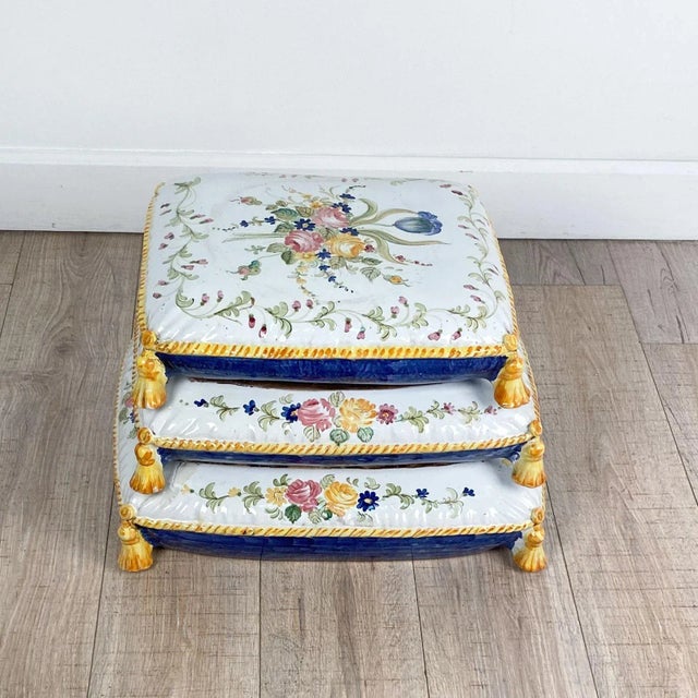 A faïence footstool made early in the 20th century. The top lifts off. Great decorative piece. France, circa 1910.