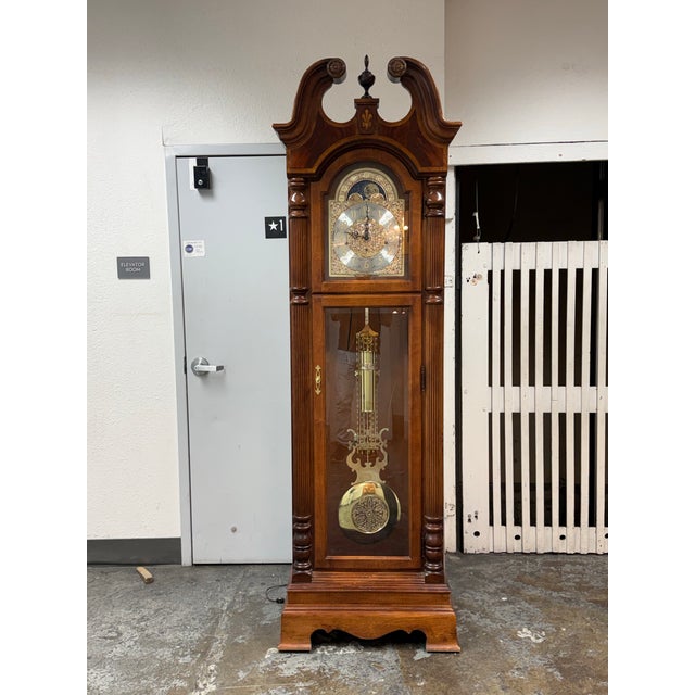 Traditional Howard Miller "Raymour" Broadmour Collection Grandfather Clock, Circa 1990s For Sale - Image 3 of 12