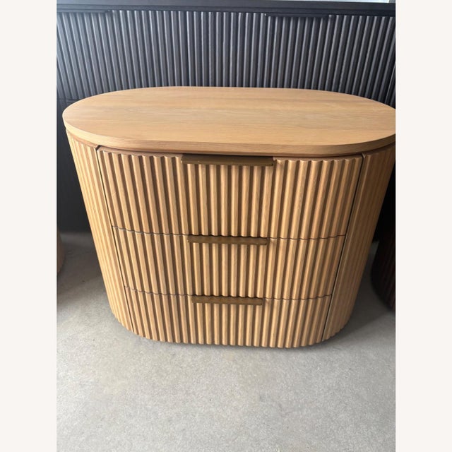 2020s Set of 2 Restoration Hardware (Rh) Byron Nightstand Set – Light Oak / Brass | Closed + Open Silhouettes For Sale - Image 5 of 8