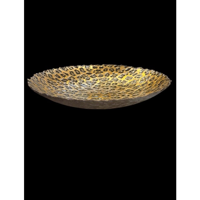 A gorgeous Murano style large round decorative leopard patterned bowl platter. This is a beautiful decorative platter or...