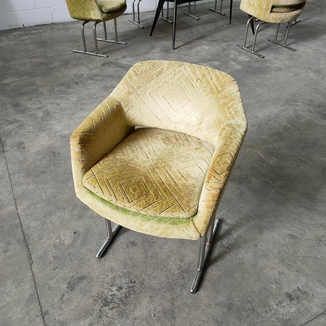 Mid-Century Modern Mid-Century Modern Lounge Chairs in Velvet, Italy, 1970, Set of 6 For Sale - Image 3 of 4